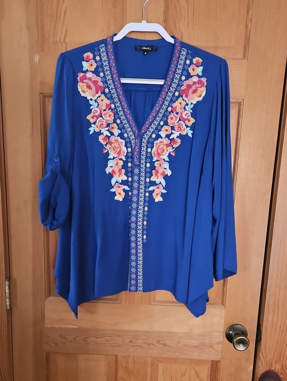 ANDREE BY UNIT Royal Blue Embroidered Floral V-Neck Tunic
